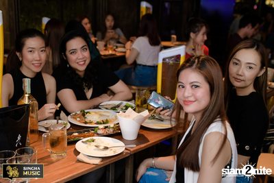 Singha Music w/ Aof Pongsak at Atmos (Album 2) — photo 11