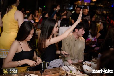 Singha Music w/ Aof Pongsak at Atmos (Album 2) — photo 26
