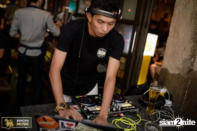Singha Music w/ Aof Pongsak at Atmos (Album 2) — photo 53