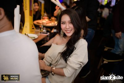 Singha Music w/ Aof Pongsak at Atmos (Album 2) — photo 66
