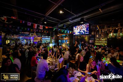 Singha Music w/ Aof Pongsak at Atmos (Album 2) — photo 73