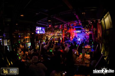 Singha Music w/ Aof Pongsak at Atmos (Album 2) — photo 88