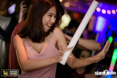 Singha Music w/ Aof Pongsak at Atmos (Album 2) — photo 115