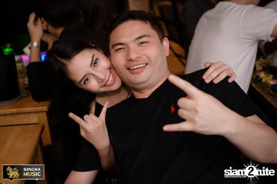 Singha Music w/ Aof Pongsak at Atmos (Album 2) — photo 131