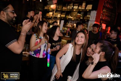 Singha Music w/ Aof Pongsak at Atmos (Album 2) — photo 140