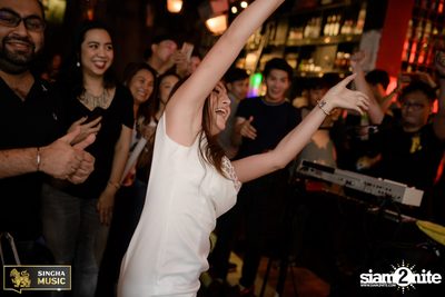 Singha Music w/ Aof Pongsak at Atmos (Album 2) — photo 143