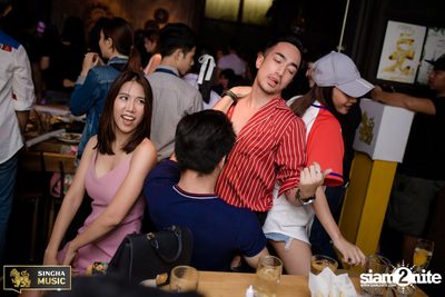 Singha Music w/ Aof Pongsak at Atmos (Album 2) — photo 158