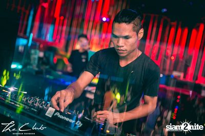 DJ Patrick x DJ Joy Heart at The Club Khaosan  — photo 17