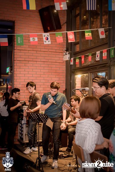 Friday Night at AINU Bar, Thonglor — photo 4