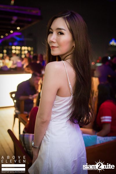 Muttiah Ashnim (Into the Deep) at Above Eleven — photo 9