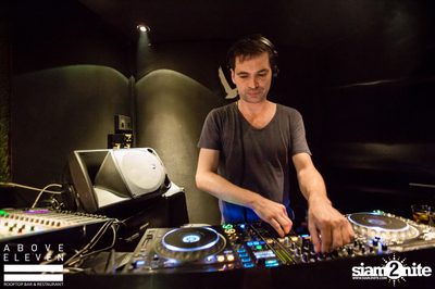Muttiah Ashnim (Into the Deep) at Above Eleven — photo 43