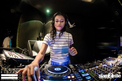 Muttiah Ashnim (Into the Deep) at Above Eleven — photo 93