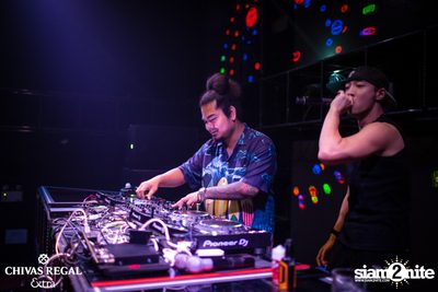 Lit Lords ที่ ดิฟเฟอร์ ผับ พัทยา — photo 19