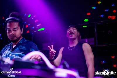 Lit Lords ที่ ดิฟเฟอร์ ผับ พัทยา — photo 24