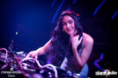 Lit Lords ที่ ดิฟเฟอร์ ผับ พัทยา — photo 43