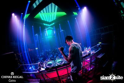 Lit Lords ที่ ดิฟเฟอร์ ผับ พัทยา — photo 57