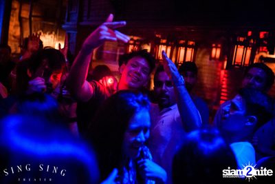 BLING IT กับ Bangkok Invaders ที่ ซิง ซิง เธียเตอร์ — photo 43