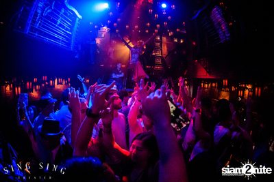 BLING IT กับ Bangkok Invaders ที่ ซิง ซิง เธียเตอร์ — photo 52