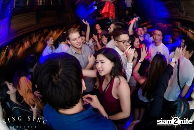 BLING IT กับ Bangkok Invaders ที่ ซิง ซิง เธียเตอร์ — photo 55