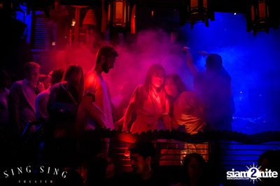 BLING IT กับ Bangkok Invaders ที่ ซิง ซิง เธียเตอร์ — photo 63