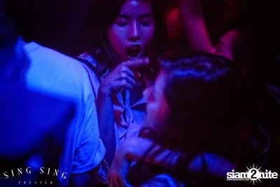 BLING IT กับ Bangkok Invaders ที่ ซิง ซิง เธียเตอร์ — photo 83