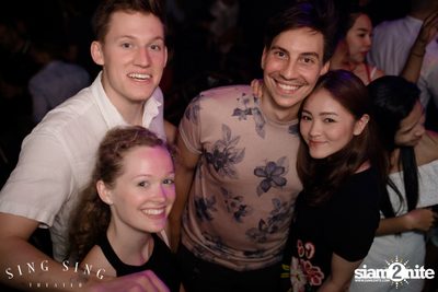 BLING IT กับ Bangkok Invaders ที่ ซิง ซิง เธียเตอร์ — photo 85