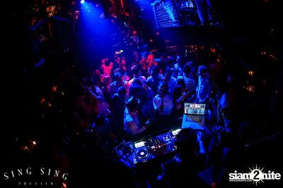 BLING IT กับ Bangkok Invaders ที่ ซิง ซิง เธียเตอร์ — photo 96