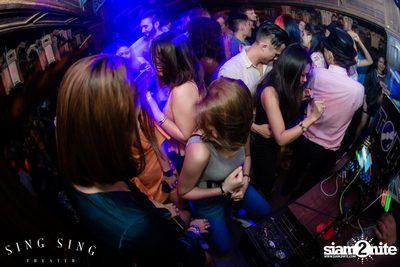 BLING IT กับ Bangkok Invaders ที่ ซิง ซิง เธียเตอร์ — photo 98