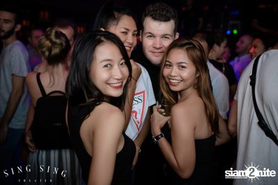 BLING IT กับ Bangkok Invaders ที่ ซิง ซิง เธียเตอร์ — photo 105