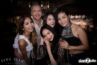 BLING IT กับ Bangkok Invaders ที่ ซิง ซิง เธียเตอร์ — photo 117