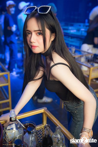 KrackFlowFuture นำเสนอ Hard House Bass ที่ เฟค อิลลูชั่น — photo 28