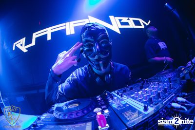 KrackFlowFuture นำเสนอ Hard House Bass ที่ เฟค อิลลูชั่น — photo 36