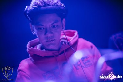 KrackFlowFuture นำเสนอ Hard House Bass ที่ เฟค อิลลูชั่น — photo 64