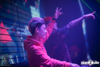 KrackFlowFuture นำเสนอ Hard House Bass ที่ เฟค อิลลูชั่น — photo 83
