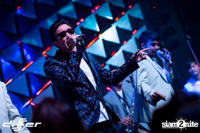 Light It Up Party ที่ ดิฟเฟอร์ ผับ พัทยา — photo 14