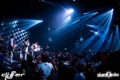 Light It Up Party ที่ ดิฟเฟอร์ ผับ พัทยา — photo 29
