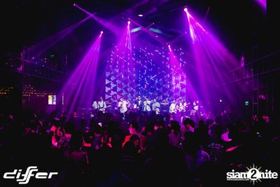 Light It Up Party ที่ ดิฟเฟอร์ ผับ พัทยา — photo 36