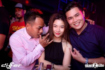 Light It Up Party ที่ ดิฟเฟอร์ ผับ พัทยา — photo 42