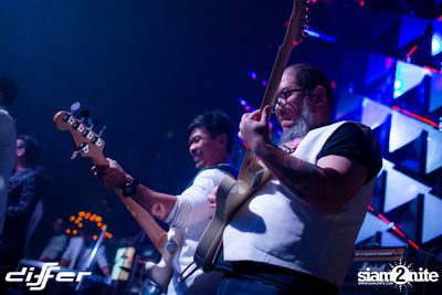 Light It Up Party ที่ ดิฟเฟอร์ ผับ พัทยา — photo 44