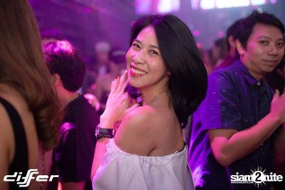 Light It Up Party ที่ ดิฟเฟอร์ ผับ พัทยา — photo 47