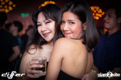 Light It Up Party ที่ ดิฟเฟอร์ ผับ พัทยา — photo 50