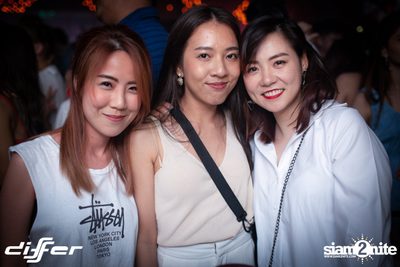 Light It Up Party ที่ ดิฟเฟอร์ ผับ พัทยา — photo 51