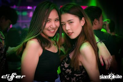 Light It Up Party ที่ ดิฟเฟอร์ ผับ พัทยา — photo 85