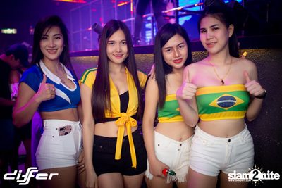 Light It Up Party ที่ ดิฟเฟอร์ ผับ พัทยา — photo 105