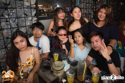 20somethingbar: SADturday Party w/ Portrait x O-Pavee — photo 27
