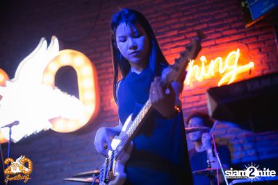 20somethingbar: SADturday Party w/ Portrait x O-Pavee — photo 125