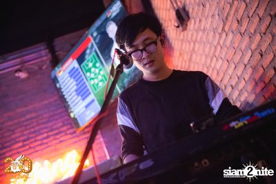 20somethingbar: SADturday Party w/ Portrait x O-Pavee — photo 127
