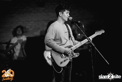 20somethingbar: SADturday Party w/ Portrait x O-Pavee — photo 142