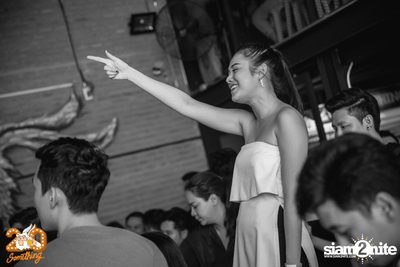 20somethingbar: SADturday Party w/ Portrait x O-Pavee — photo 178