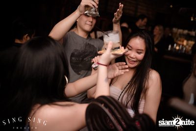 BLING IT กับ Bangkok Invaders ที่ ซิง ซิง เธียเตอร์ — photo 18